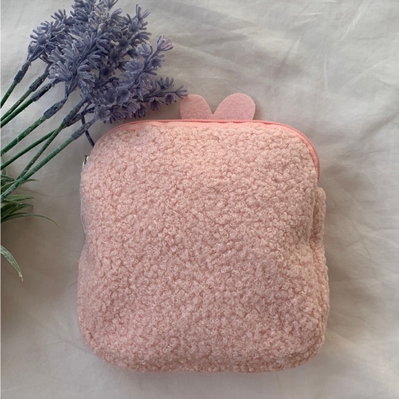 NWT Cozy bunny pouch, pink sherpa, 5”x1”x5” - Picture 2 of 8